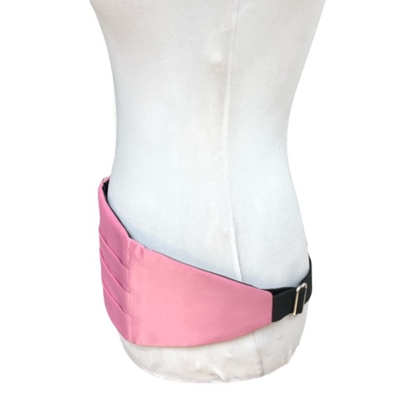 Men’s Fashion Depot Silk Cummerbund and Bow Tie Set
Pink Mauve Barbie Pink - Picture 5 of 9